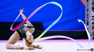 fabriano taglietti alice un nastro sfe01386 copia simone ferraro ph copia